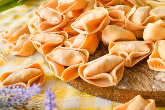 Tortelloni farcis au prosciutto crudo et au fromage Pasta DaSempre